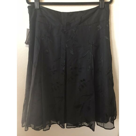 Hillard & Hanson Black Floral Lined Pleated A Line Women’s Skirt Size 12 - Picture 3 of 4